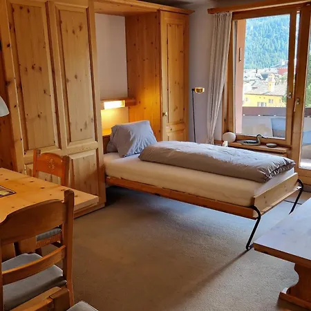 Chesa Bellaval, Haus Leivra 2 1 2-zimmerwohnung 席尔瓦普拉纳